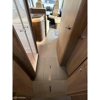 Hymer B704 SL Palmo Enkele Bedden Hefbed 2X Airco Zonnepanelen Omvormer Foto #26
