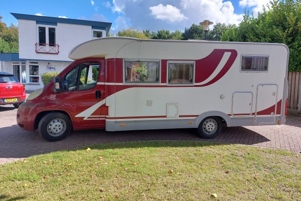 Adria Coral S 660 SL uit 2007