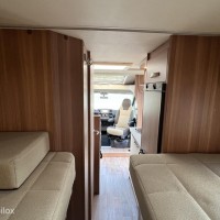 Weinsberg 600 MEG CaraCompact Enkele Bedden Luifel 2X Airco Foto #23