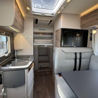Hymer 580 Exsis Pure 165PK Enkele Bedden 2X Airco Luifel Fietsenrek Foto #8