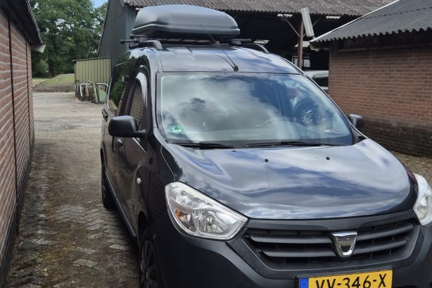 Onbekend DOKKER uit 2016