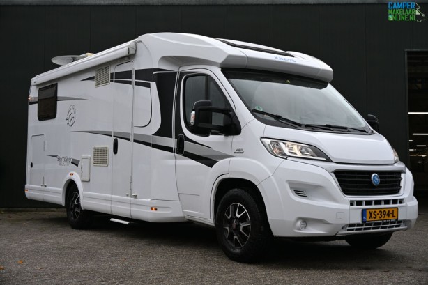 Knaus Sky TI Silver Selection 700 MEG