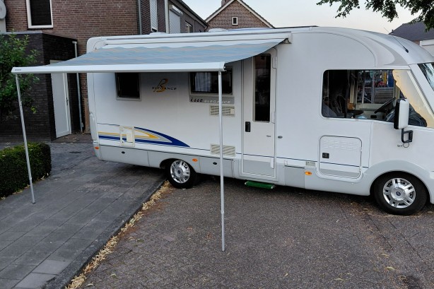Burstner campers --I 660  Elegance--- uit 2004