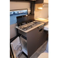 LMC innovan 592 130pk | Lengtebedden | 5.98m | Luifel | Verwarmde Vuilwatertank | Cruise Control | Foto #20