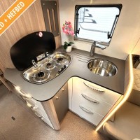 Bürstner Ixeo T 736 uit 2018 Foto #7