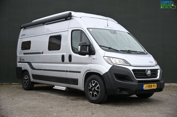 Hymer Free 600 Slaapdak Fietsdrager Zonnepaneel AUT. 9