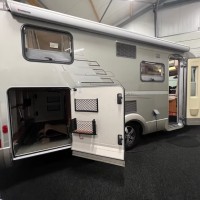 Hymer 674 SL Starline uit 2010 Foto #2