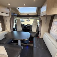 Chausson 718 XLB Queensbed en Hefbed Foto #8
