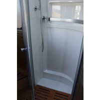 Hymer BMC-T 690 177pk Automaat | Queensbed | Lithium | Omvormer | Gescheiden Douche | LPG Installatie | Zonnepanelen | Foto #14