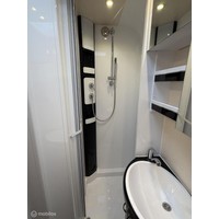 Hobby Optima Ontour  T 70 E Enkele Bedden Grote Badkamer Luifel Foto #1