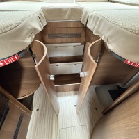 Carthago campers C-Tourer T143 uit 2018 Foto #2