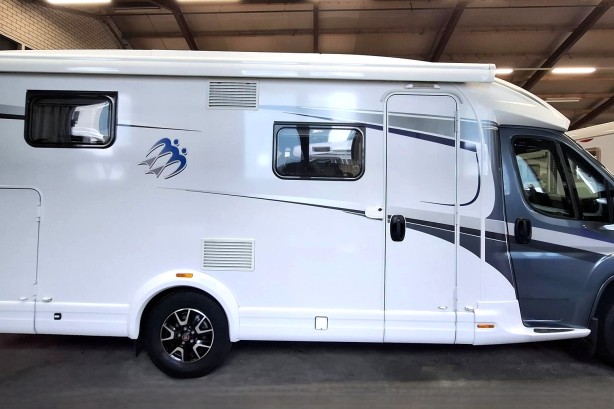 Knaus campers R11 uit 2016