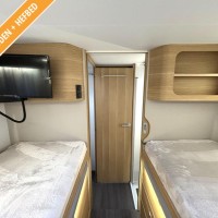 Adria Matrix Plus 670 DL uit 2021 Foto #10