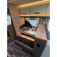 Weinsberg 700MEG CaraCore 9T-Automaat Enkele Bedden Hefbed Luifel Fietsenrek Foto #30