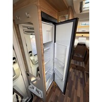 Weinsberg 700MEG CaraCore 9T-Automaat Enkele Bedden Hefbed Luifel Fietsenrek Foto #31