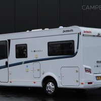 Dethleffs Globebus I 2.3 Fiat Motor 130pk | 5.95m | Zonnepaneel | Maxxfan | Trekhaak | Frans Bed | Hefbed | Foto #1