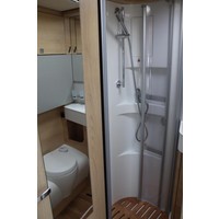 Hymer BMC-T 580 170pk Automaat | XXL Bed | Uitrustingslijn Premium | Lithium pakket | Zonnepanelen | Dakairco | Lengtebedden | Foto #17