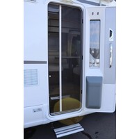 Hymer BML-T 780 Masterline 177pk Automaat | 7.89m | SLC AL-KO Chassis | Lengtebedden | Gasoven | Leder | Gescheiden douche | Adaptive Cruise | Foto #4