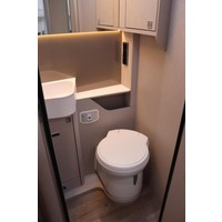 Hymer Tramp S685 170pk Automaat | Diesel verwarming | Super B lthium | Omvormer | Lengtebedden | Face to face | Foto #17