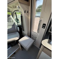 Rapido C55 Night Edition 8T-Automaat Enkele Bedden Luifel Lift-Fietsenrek Garage Foto #28