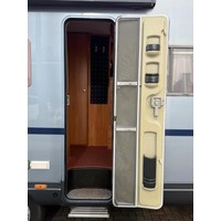 Dethleffs I 6571 B  XXL Garage Dakairco Cruise Control Hordeur 5 Persoons Luxe Uitvoering Foto #5