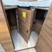 Rapido C55 9T-Automaat Enkele Bedden Lithium Omvormer Trekhaak Foto #1