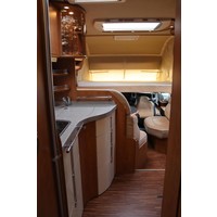 Carthago CHIC I 47 150pk Fiat | Alde verwarming | LPG installatie | Hefbed | Grote garage | Extra sloten | Dwarsbed | Foto #2