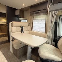 Challenger 387 GA Lengte beden en hefbed 2 X Airco Foto #23