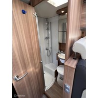 Weinsberg 600 MEG CaraCompact Enkele Bedden Luifel 2X Airco Foto #18