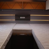 Lmc Lift H730 G 140pk | Elektrisch hefbed | Thule fietsendrager | Gescheiden douche | Lengtebedden | Thule luifel | Ruime indeling | Foto #16