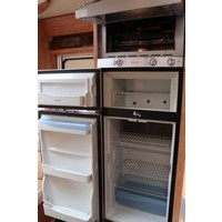 Carthago CHIC I 47 150pk Fiat | Alde verwarming | LPG installatie | Hefbed | Grote garage | Extra sloten | Dwarsbed | Foto #15