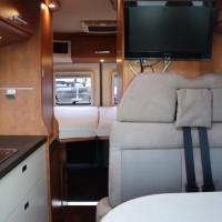 Carthago MALIBU 600 150pk Multijet | Dometic dakairco | Zonnepaneel | Thule luifel | Fiamma Swing Fietsendrager | Dwarsbed | Zenec multimediasysteem | Foto #31