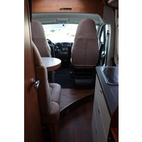 Carthago MALIBU 600 150pk Multijet | Dometic dakairco | Zonnepaneel | Thule luifel | Fiamma Swing Fietsendrager | Dwarsbed | Zenec multimediasysteem | Foto #41