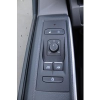 Volkswagen California T6.1 Ocean 150pk Automaat | Elektrisch hefdak | Luifel | 4 slaapplaatsen | LED Koplampen | Luxe Edition uitvoering | Foto #13