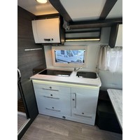 Benimar Mileo 268 9T-Automaat Enkele Bedden Hefbed EP Level 2X Airco Foto #11