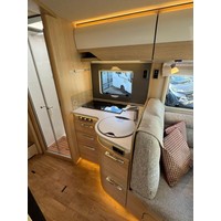 Hymer B680 MC Automaat Enkele Bedden Levelsysteem Geen hefbed Foto #14