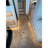 Hymer B680 MC Automaat Enkele Bedden Levelsysteem Geen hefbed Foto #24