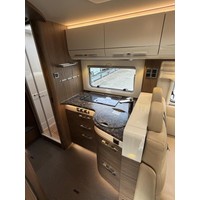 Hymer B704 SL Palmo Enkele Bedden Hefbed 2X Airco Zonnepanelen Omvormer Foto #16