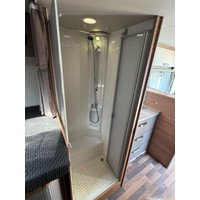 Weinsberg 700MEG CaraCore 9T-Automaat Enkele Bedden Hefbed Luifel Fietsenrek Foto #20