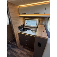 Weinsberg 700MEG CaraCore 9T-Automaat Enkele Bedden Hefbed Luifel Fietsenrek Foto #13