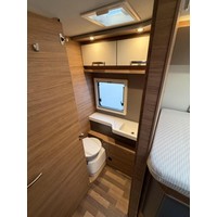 Weinsberg 700MEG CaraCore 9T-Automaat Enkele Bedden Hefbed Luifel Fietsenrek Foto #20