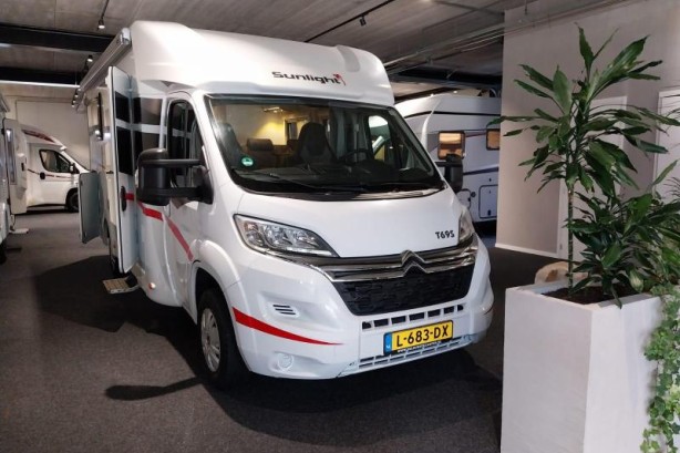 Sunlight T69S 130 PK met groot zonnepaneel