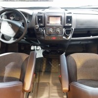 Sunlight T69S 130 PK met groot zonnepaneel Foto #1