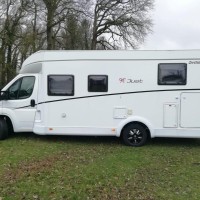 Dethleffs Just 90 7052 DBL met trekhaak en solair Foto #10