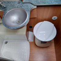 Knaus Sportliner 650 MG met solair en maxxfan Foto #15