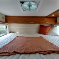 Knaus Sportliner 650 MG met solair en maxxfan Foto #16