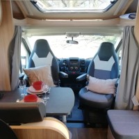 Sunlight T69S  met 5 slaapplaatsen Foto #10