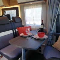 Sunlight T69S  met 5 slaapplaatsen Foto #11