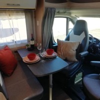 Sunlight T69S  met 5 slaapplaatsen Foto #12