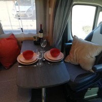 Sunlight T69S  met 5 slaapplaatsen Foto #13